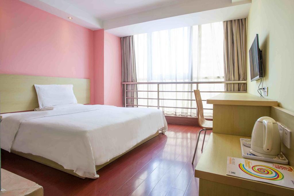 Jiangtouzhen 7Days Inn Xiamen Lotus Square Branch חדר תמונה