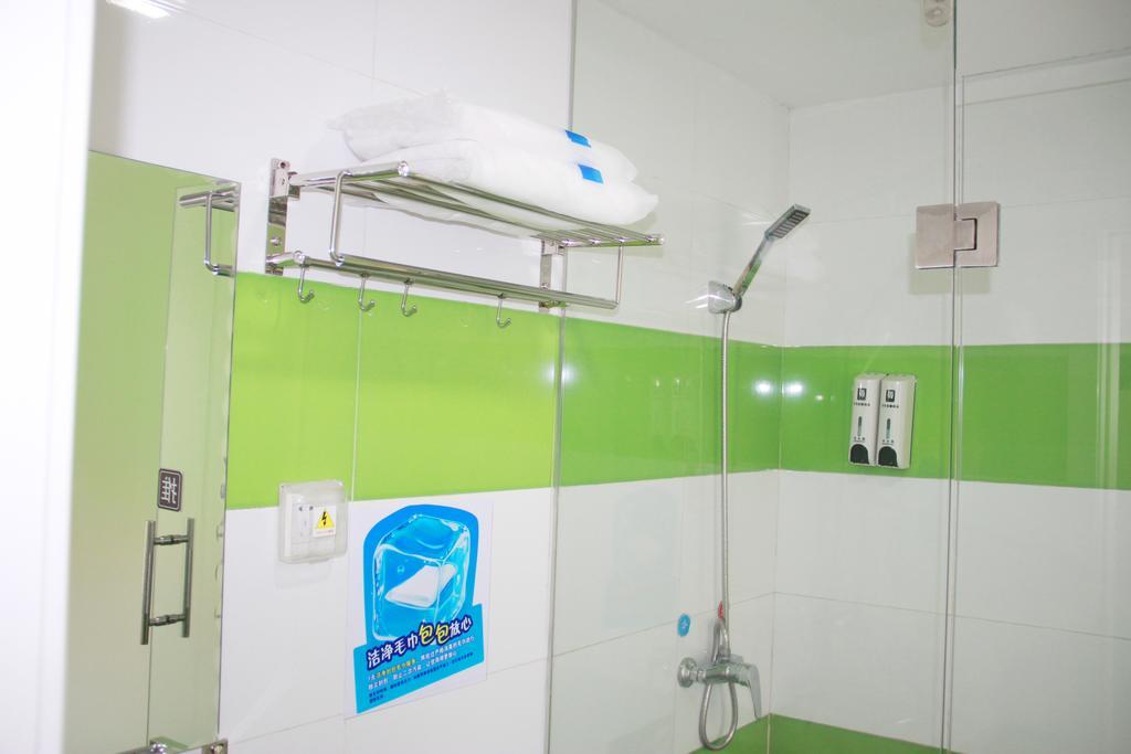 Jiangtouzhen 7Days Inn Xiamen Lotus Square Branch מראה חיצוני תמונה
