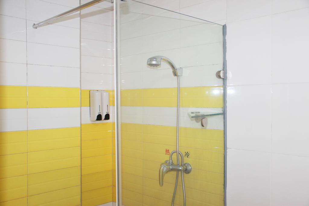 Jiangtouzhen 7Days Inn Xiamen Lotus Square Branch מראה חיצוני תמונה