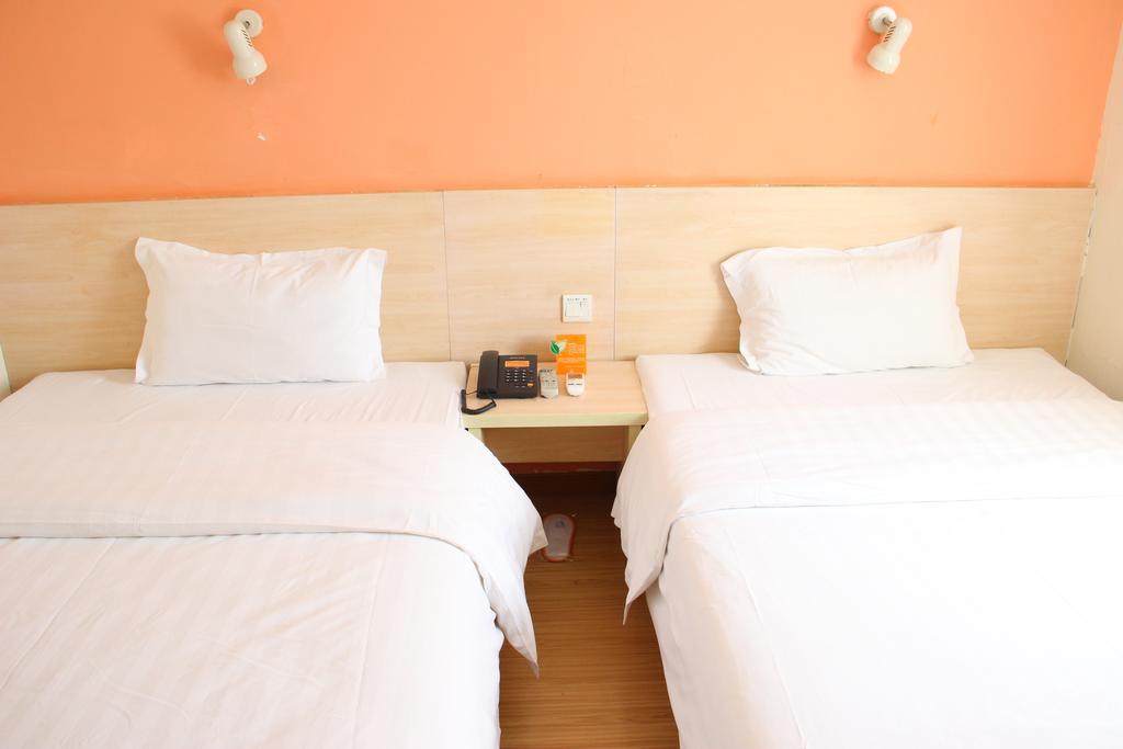 Jiangtouzhen 7Days Inn Xiamen Lotus Square Branch מראה חיצוני תמונה