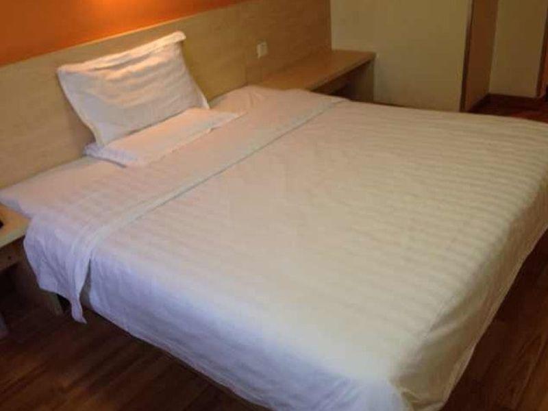 Jiangtouzhen 7Days Inn Xiamen Lotus Square Branch מראה חיצוני תמונה