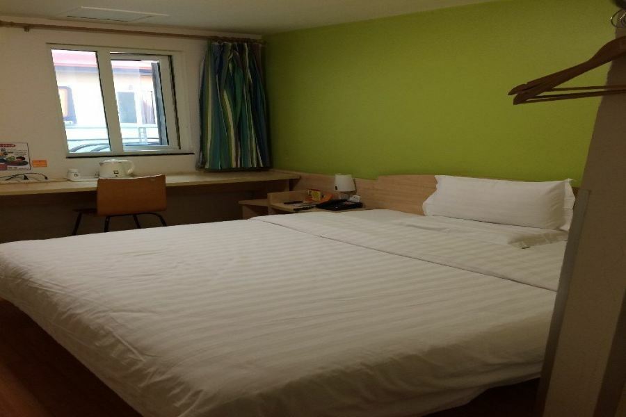 Jiangtouzhen 7Days Inn Xiamen Lotus Square Branch מראה חיצוני תמונה